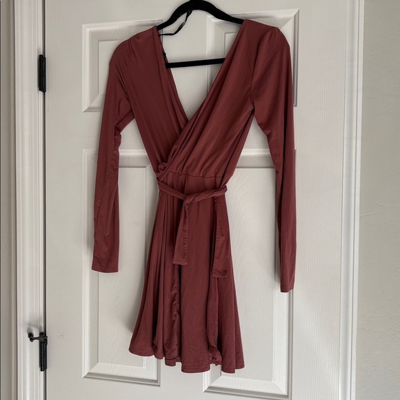 Forever 21 Long Sleeve Wrap Dress in Deep Red - Picture 2 of 5